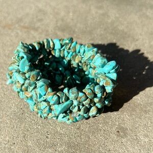 Turquoise Chunk Multi Strand Chip Bead Bracelet Quality piece Native Western 7.5